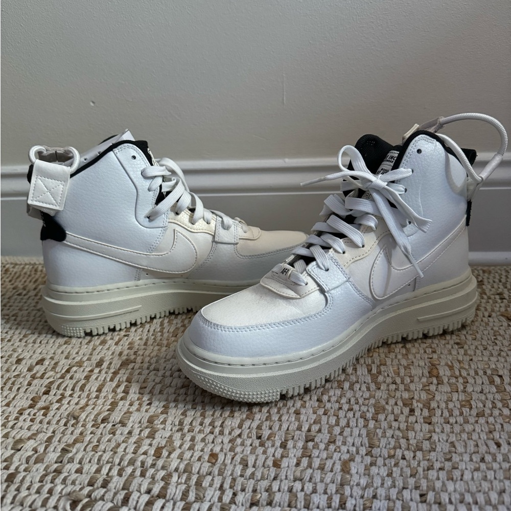 NWOT Nike Air Force 1 HI UT 2.0 in Summit White womens size 8.5